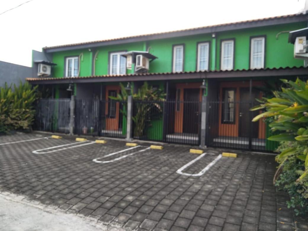 Titan'S Greenhouse Banyuwangi  Δωμάτιο φωτογραφία